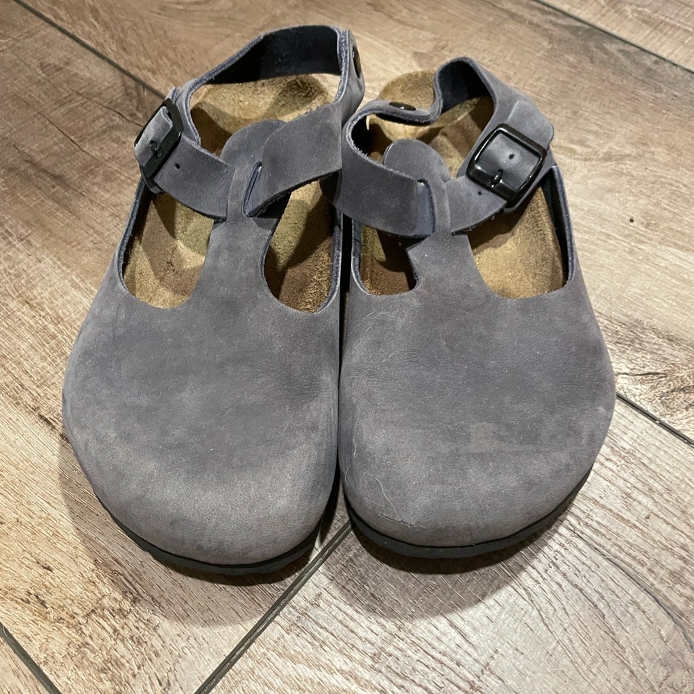 Gray Suede Buckle Sandals